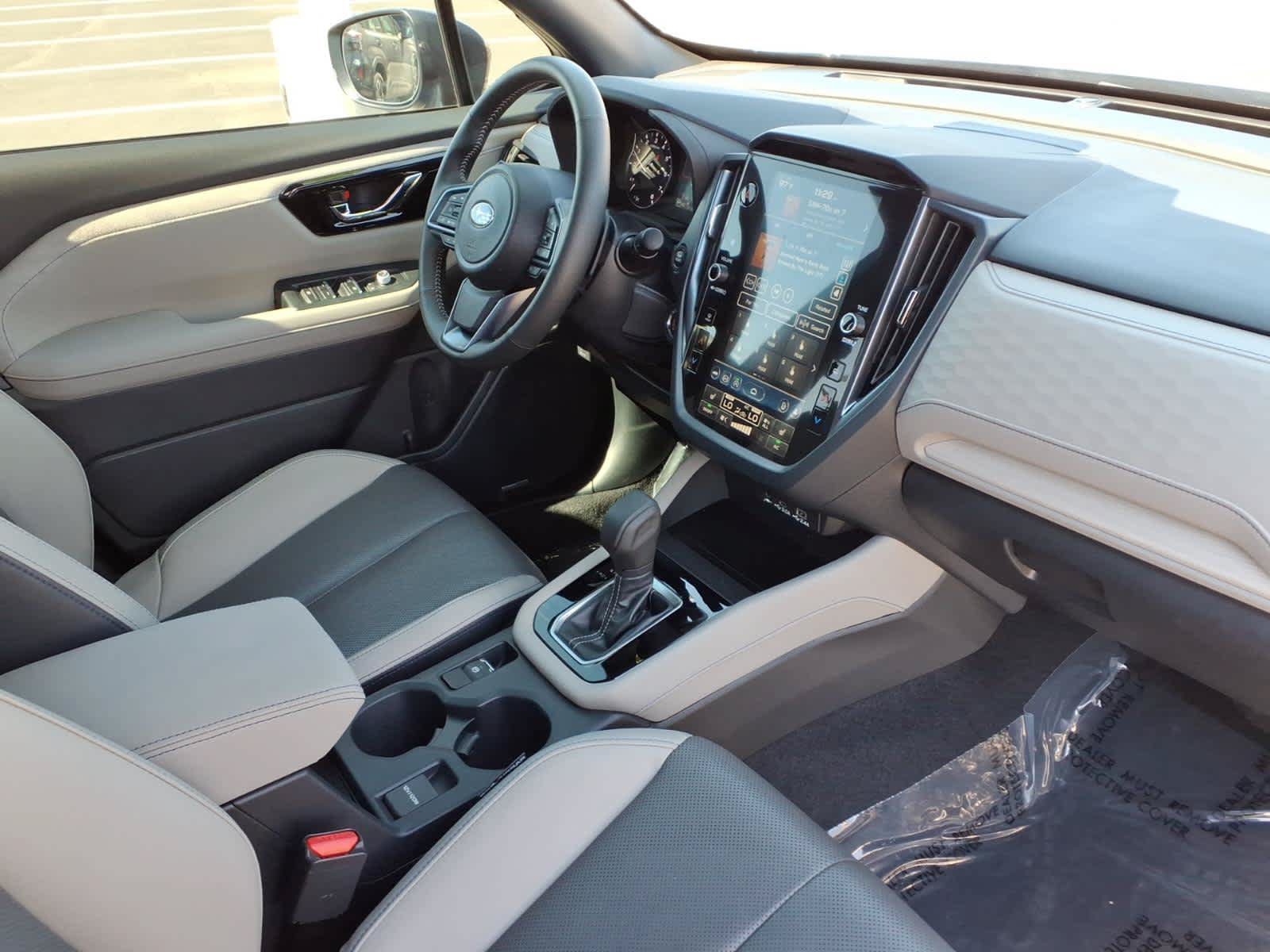 Used 2025 Subaru Forester Limited AWD/4WD image 14