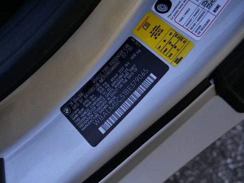 Used 2011 BMW Z4 sDrive30i image 32