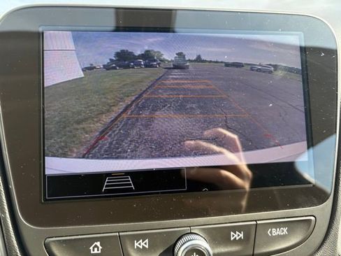 Used 2022 Chevrolet Malibu LT FWD image 26