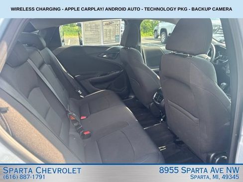 Used 2017 Chevrolet Malibu LT FWD image 26
