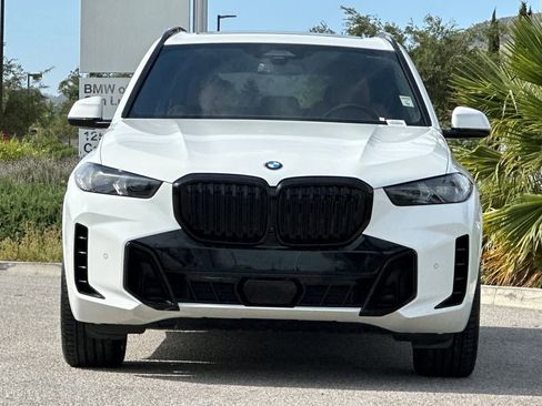 Used 2024 BMW X5 sDrive40i w/ M Sport Package image 8
