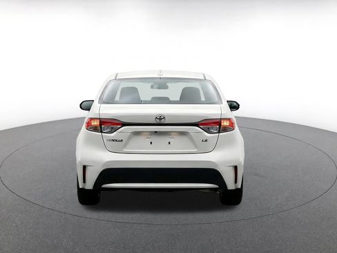 Used 2025 Toyota Corolla LE FWD image 8