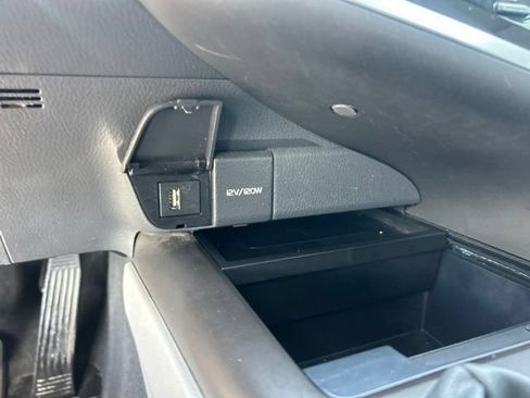 Used 2021 Toyota Camry XSE FWD image 13