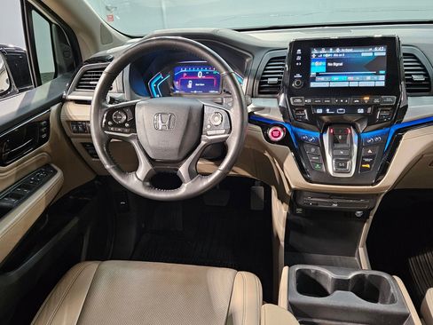 Used 2019 Honda Odyssey Elite image 9
