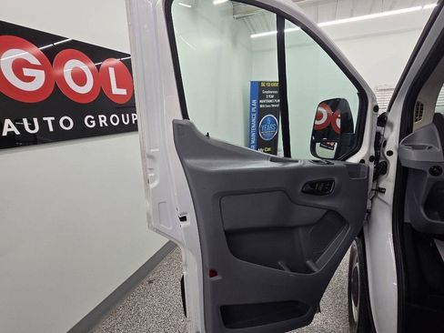 Used 2019 Ford Transit 250 130 Low Roof RWD image 16