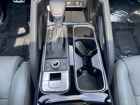 Certified 2024 Kia Telluride SX X-Line AWD/4WD image 18