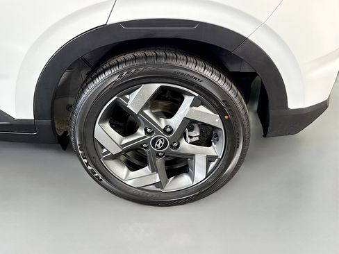 Used 2026 Hyundai Venue SEL FWD image 37