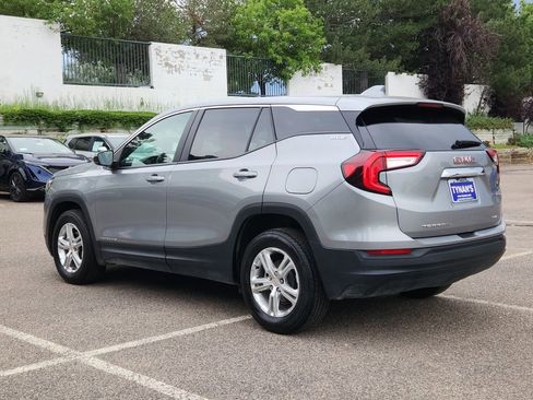 Used 2024 GMC Terrain SLE image 5