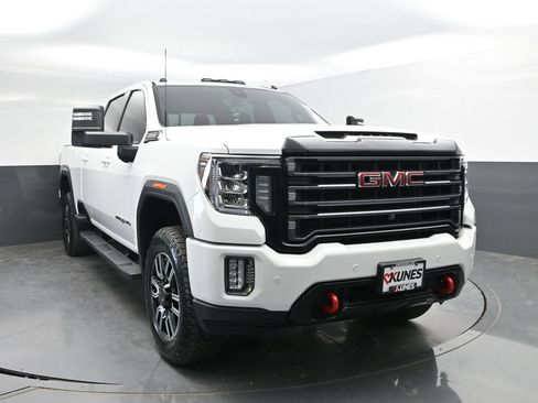Used 2020 GMC Sierra 2500 AT4 w/ AT4 Premium Package AWD/4WD image 4