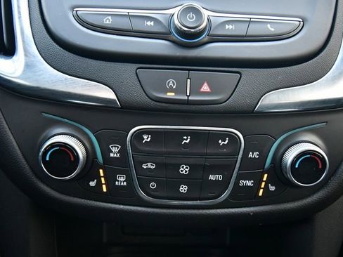 Used 2024 Chevrolet Equinox LT AWD/4WD image 26