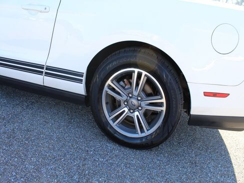 Used 2012 Ford Mustang Premium image 20