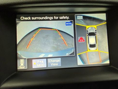 Used 2014 INFINITI Q50 AWD w/ Deluxe Touring Package image 33