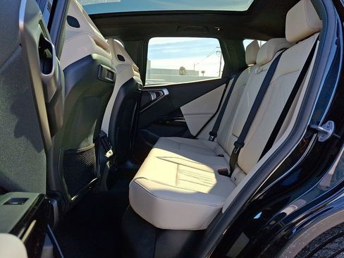 New 2026 BMW X3 xDrive30 w/ Premium Package AWD/4WD image 9