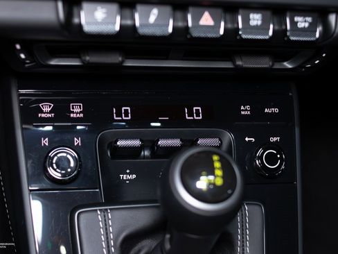 Used 2022 Porsche 911 GT3 image 31