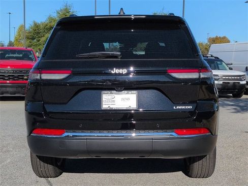 New 2025 Jeep Grand Cherokee Laredo X image 5