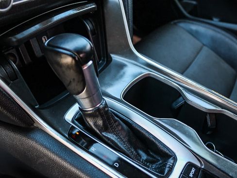 Used 2018 Honda Accord Sport image 19