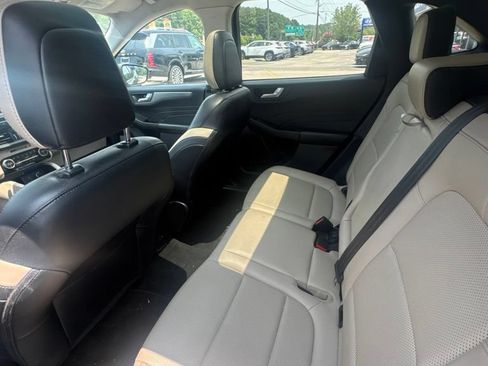 Used 2021 Ford Escape Titanium w/ Class II Trailer Tow Package AWD/4WD image 11