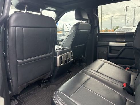 Used 2022 Ford F350 Lariat w/ Camper Package image 19
