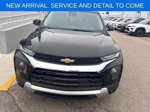 Certified 2022 Chevrolet TrailBlazer LT w/ Convenience Package FWD image 3