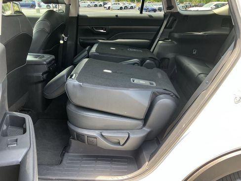 Certified 2024 Toyota Grand Highlander AWD image 28