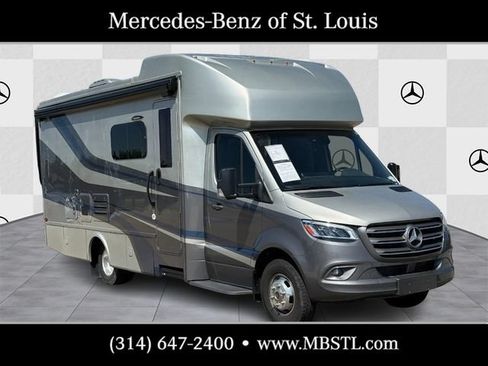 Used 2020 Mercedes-Benz Sprinter 3500 image 1