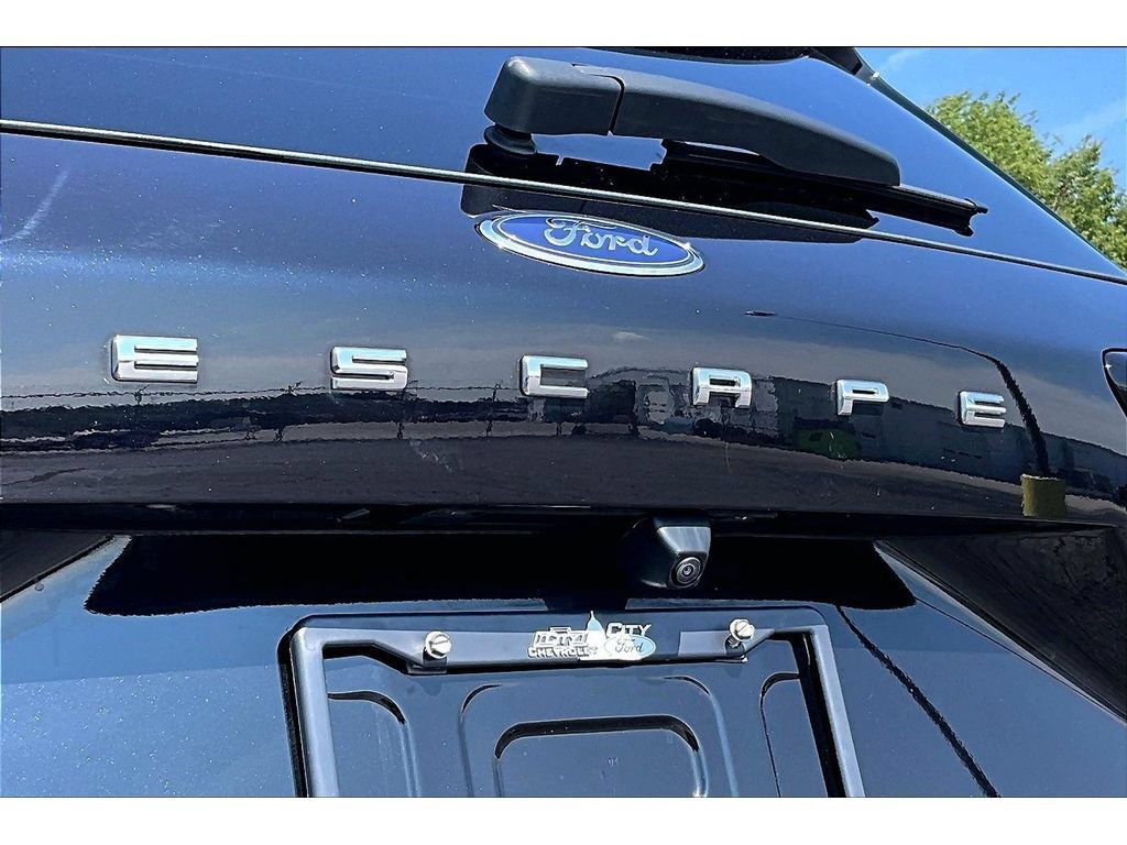 Used 2023 Ford Escape Active AWD/4WD image 34