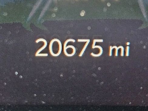 Used 2023 Jeep Compass Limited image 21