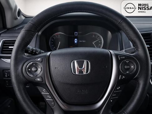 Used 2017 Honda Ridgeline RTL-T image 4