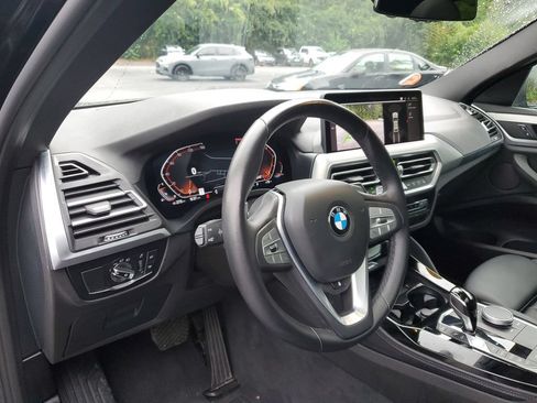 Used 2025 BMW X4 xDrive30i AWD/4WD image 24