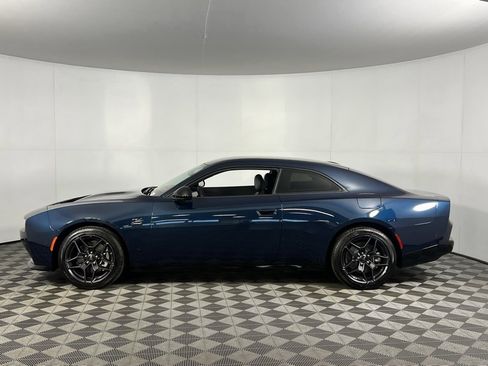 Used 2024 Dodge Charger R/T w/ Plus Group image 8
