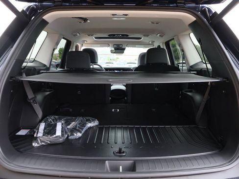New 2026 Hyundai Palisade SEL Premium FWD image 16