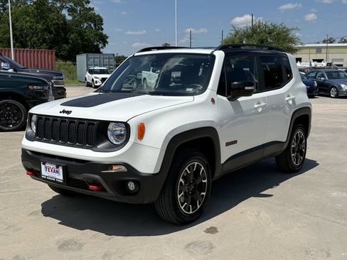 Used 2023 Jeep Renegade Trailhawk AWD/4WD image 8