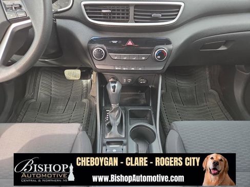Used 2019 Hyundai Tucson SE image 22