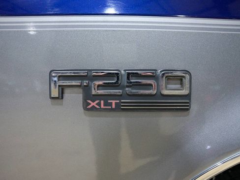 Used 1994 Ford F250 XLT image 24