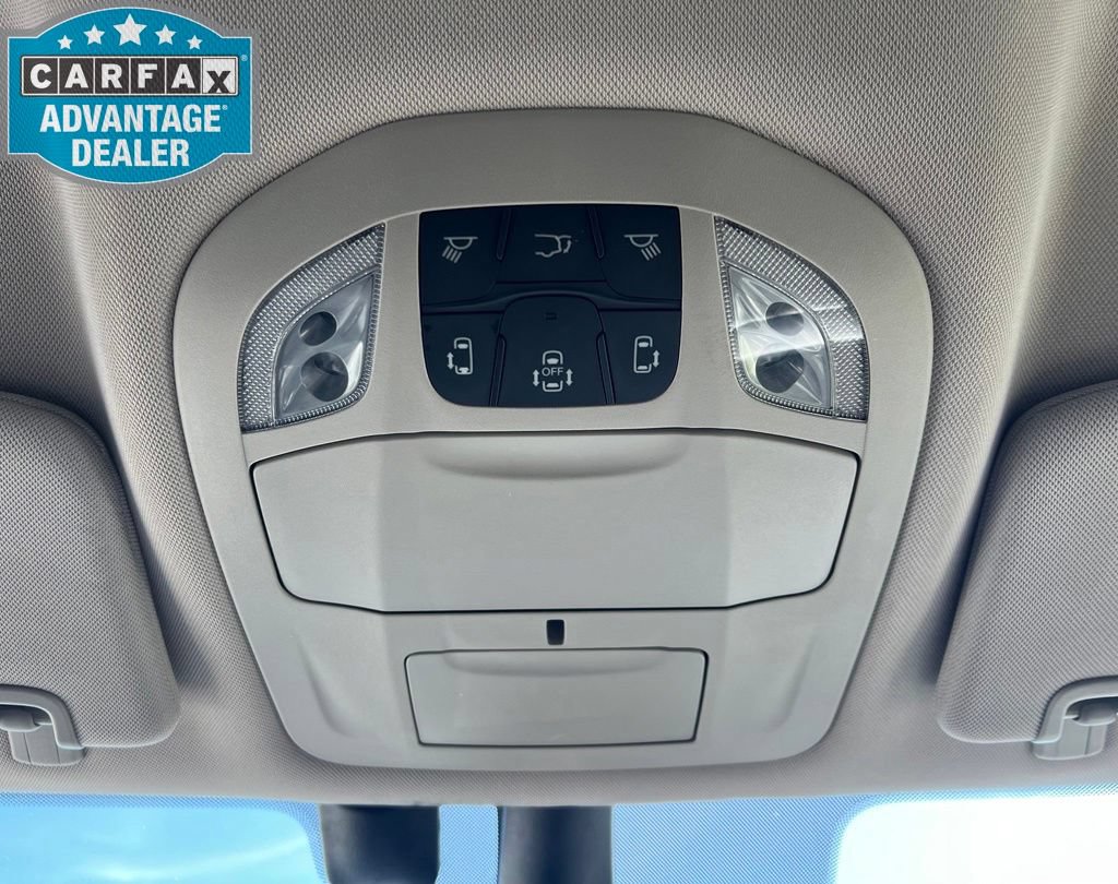 Used 2022 Chrysler Pacifica Touring-L FWD image 15