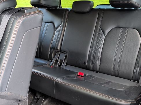 Used 2019 Ford Expedition Platinum AWD/4WD image 28