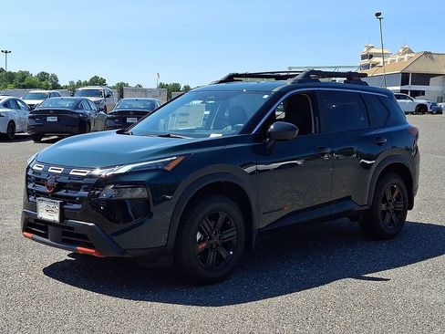 New 2026 Nissan Rogue SV AWD/4WD image 4