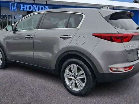 Used 2017 Kia Sportage LX image 6