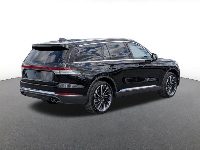 Used 2026 Lincoln Aviator Reserve w/ Luxury Package AWD/4WD image 3