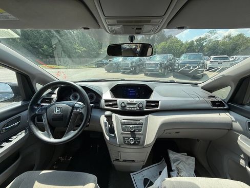 Used 2016 Honda Odyssey LX image 7