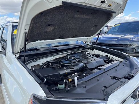 Used 2023 Toyota 4Runner Limited image 25