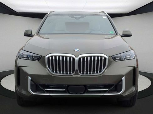 New 2026 BMW X5 xDrive40i w/ Executive Package image 3