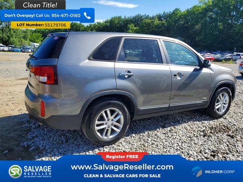 Used 2014 Kia Sorento LX AWD/4WD image 4