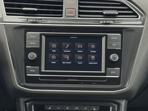 Used 2022 Volkswagen Tiguan S image 3