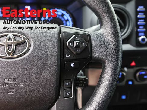 Used 2021 Toyota Tacoma SR AWD/4WD image 15