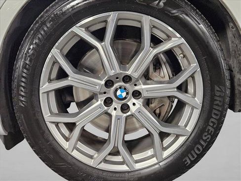 Certified 2023 BMW X7 xDrive40i w/ Climate Comfort Package image 23