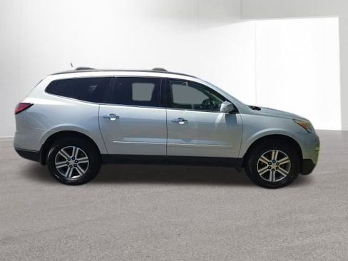 Used 2016 Chevrolet Traverse LT FWD image 7