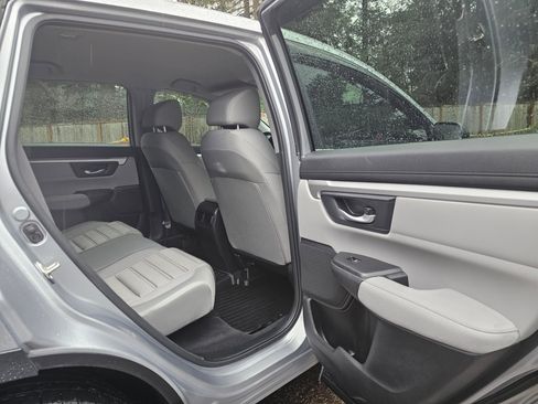 Used 2018 Honda CR-V LX image 14