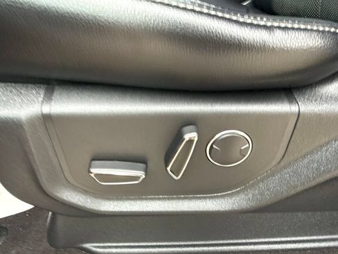 Used 2018 Ford F150 Lariat w/ Equipment Group 502A Luxury AWD/4WD image 40