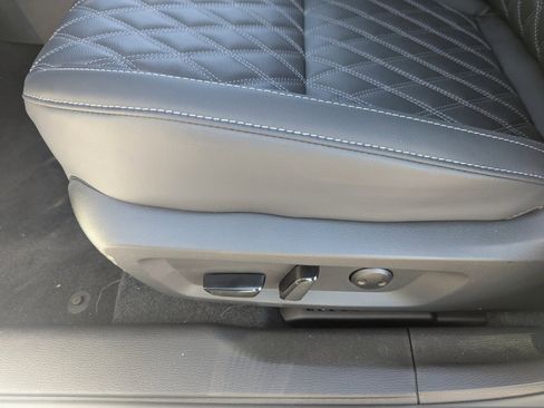 New 2026 Nissan Rogue Platinum image 14